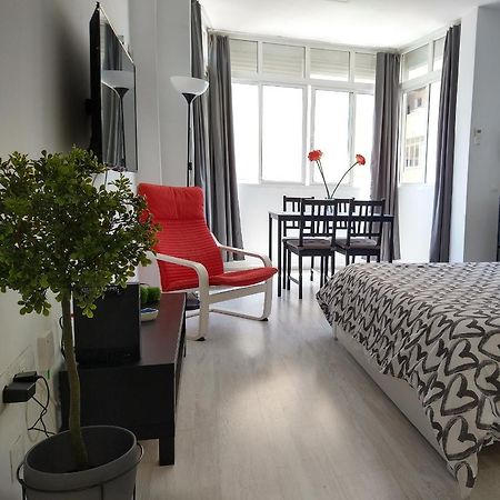 Amplio Estudio,Vista Mar Y Montana, A Pasos Del Centro Торремолинос Экстерьер фото