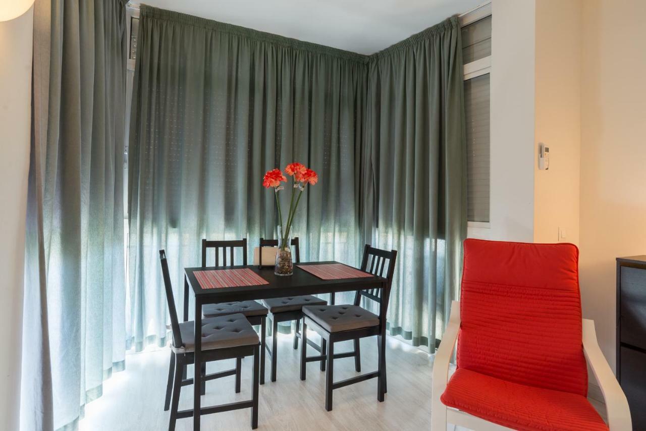 Amplio Estudio,Vista Mar Y Montana, A Pasos Del Centro Торремолинос Экстерьер фото